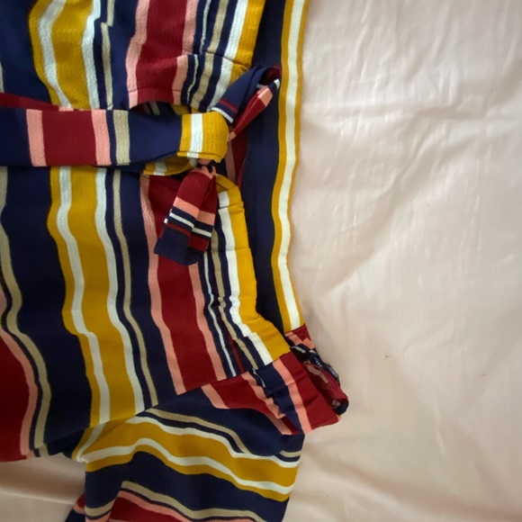 On/off shoulder Striped Blouse - Picture 2 of 5